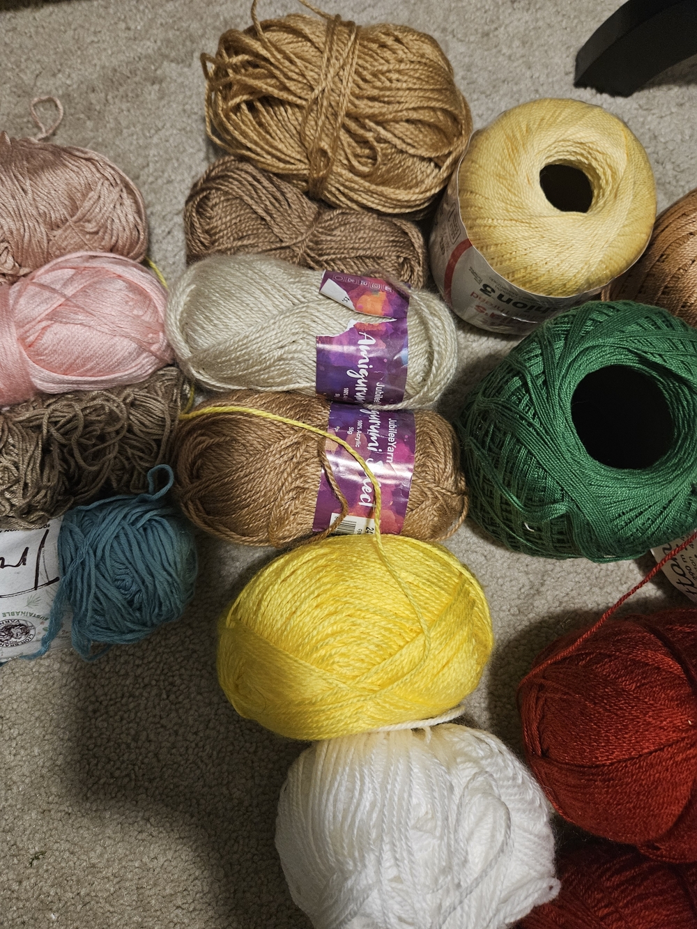 Assorted Yarn Lot in Red, Green, Yellow, White, Brown, Pink & Blue - Picture 2 of 8